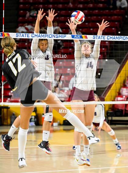 Thumbnail 3 in Basha vs Perry (AIA 6A State Finals) photogallery.