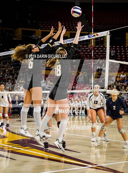Thumbnail 2 in Basha vs Perry (AIA 6A State Finals) photogallery.