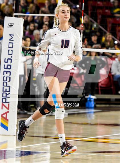 Thumbnail 3 in Basha vs Perry (AIA 6A State Finals) photogallery.