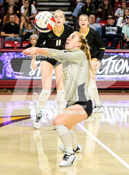 Thumbnail 1 in Basha vs Perry (AIA 6A State Finals) photogallery.