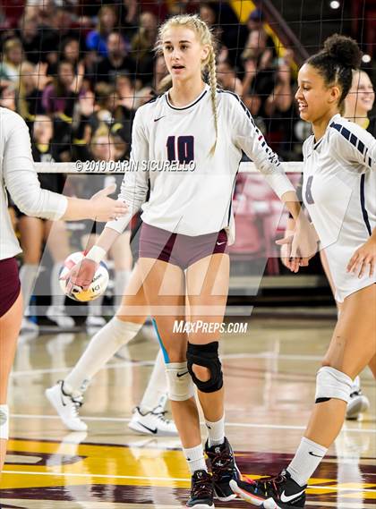 Thumbnail 1 in Basha vs Perry (AIA 6A State Finals) photogallery.