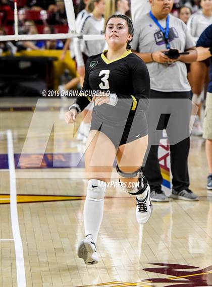 Thumbnail 1 in Basha vs Perry (AIA 6A State Finals) photogallery.