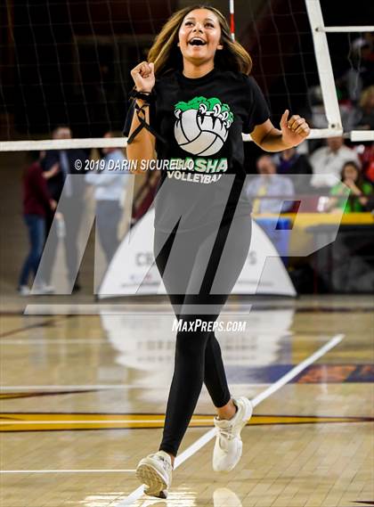 Thumbnail 3 in Basha vs Perry (AIA 6A State Finals) photogallery.