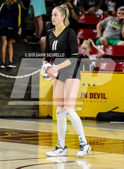 Thumbnail 1 in Basha vs Perry (AIA 6A State Finals) photogallery.