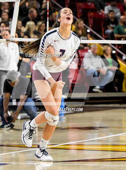 Thumbnail 1 in Basha vs Perry (AIA 6A State Finals) photogallery.