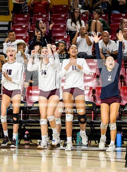Thumbnail 3 in Basha vs Perry (AIA 6A State Finals) photogallery.