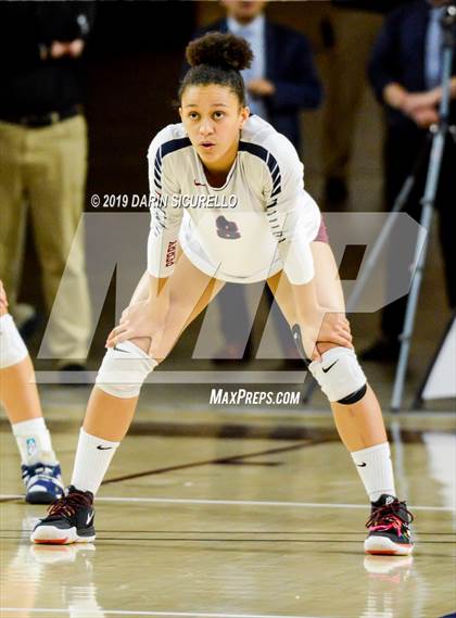 Thumbnail 1 in Basha vs Perry (AIA 6A State Finals) photogallery.