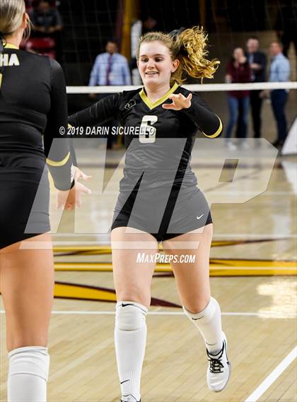 Thumbnail 2 in Basha vs Perry (AIA 6A State Finals) photogallery.