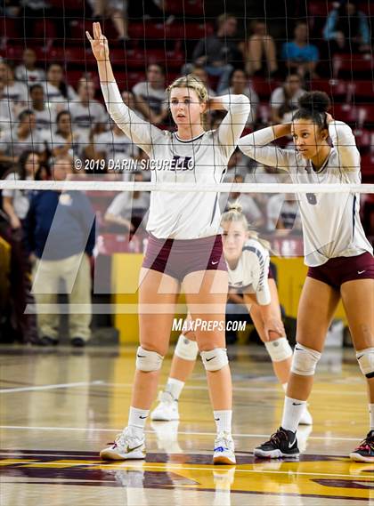 Thumbnail 2 in Basha vs Perry (AIA 6A State Finals) photogallery.