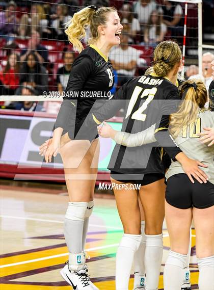 Thumbnail 2 in Basha vs Perry (AIA 6A State Finals) photogallery.
