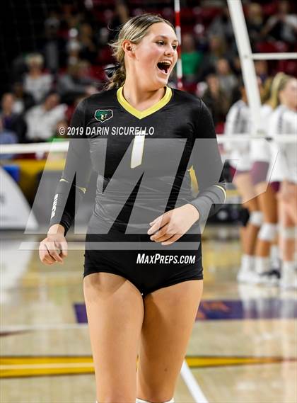 Thumbnail 3 in Basha vs Perry (AIA 6A State Finals) photogallery.