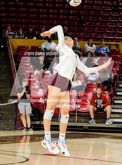Thumbnail 3 in Basha vs Perry (AIA 6A State Finals) photogallery.