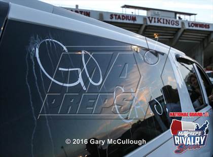 Thumbnail 2 in Valdosta @ Lowndes (2015 MaxPreps Rivalry Series) photogallery.