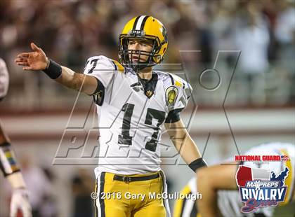 Thumbnail 3 in Valdosta @ Lowndes (2015 MaxPreps Rivalry Series) photogallery.