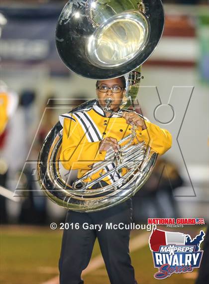 Thumbnail 2 in Valdosta @ Lowndes (2015 MaxPreps Rivalry Series) photogallery.