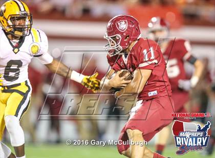 Thumbnail 3 in Valdosta @ Lowndes (2015 MaxPreps Rivalry Series) photogallery.