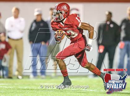 Thumbnail 1 in Valdosta @ Lowndes (2015 MaxPreps Rivalry Series) photogallery.
