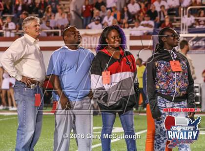 Thumbnail 3 in Valdosta @ Lowndes (2015 MaxPreps Rivalry Series) photogallery.