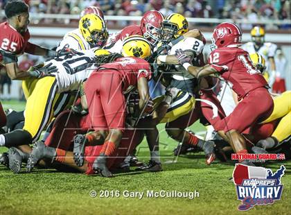 Thumbnail 2 in Valdosta @ Lowndes (2015 MaxPreps Rivalry Series) photogallery.