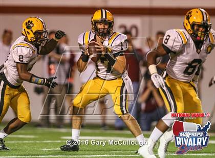 Thumbnail 1 in Valdosta @ Lowndes (2015 MaxPreps Rivalry Series) photogallery.