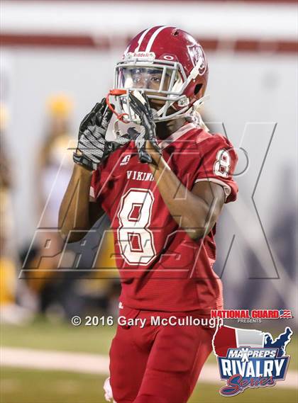 Thumbnail 1 in Valdosta @ Lowndes (2015 MaxPreps Rivalry Series) photogallery.