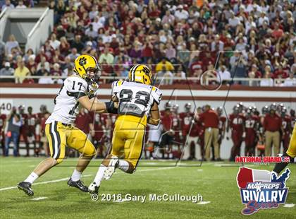 Thumbnail 3 in Valdosta @ Lowndes (2015 MaxPreps Rivalry Series) photogallery.