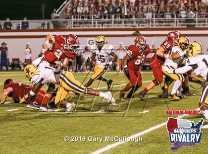 Thumbnail 3 in Valdosta @ Lowndes (2015 MaxPreps Rivalry Series) photogallery.