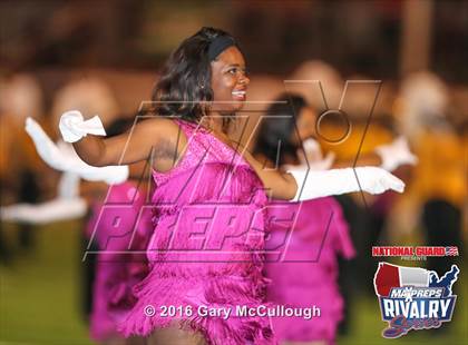Thumbnail 3 in Valdosta @ Lowndes (2015 MaxPreps Rivalry Series) photogallery.