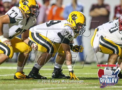 Thumbnail 1 in Valdosta @ Lowndes (2015 MaxPreps Rivalry Series) photogallery.