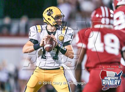 Thumbnail 2 in Valdosta @ Lowndes (2015 MaxPreps Rivalry Series) photogallery.