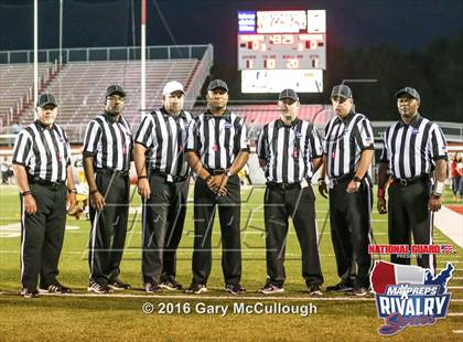 Thumbnail 3 in Valdosta @ Lowndes (2015 MaxPreps Rivalry Series) photogallery.