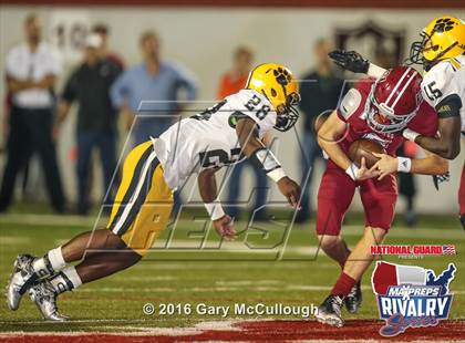 Thumbnail 1 in Valdosta @ Lowndes (2015 MaxPreps Rivalry Series) photogallery.