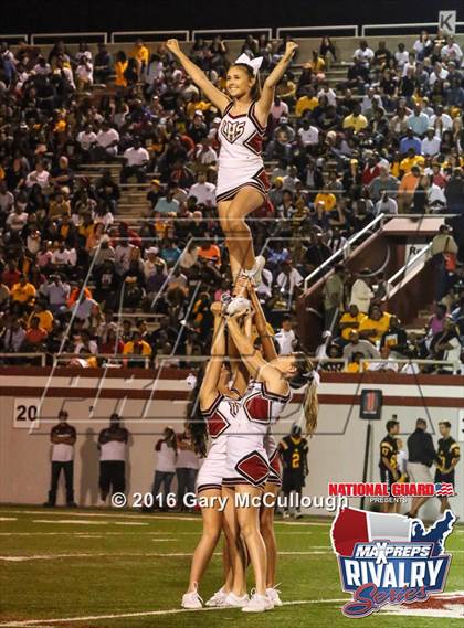 Thumbnail 1 in Valdosta @ Lowndes (2015 MaxPreps Rivalry Series) photogallery.