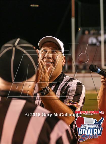 Thumbnail 3 in Valdosta @ Lowndes (2015 MaxPreps Rivalry Series) photogallery.