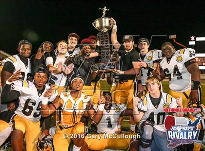 Thumbnail 1 in Valdosta @ Lowndes (2015 MaxPreps Rivalry Series) photogallery.