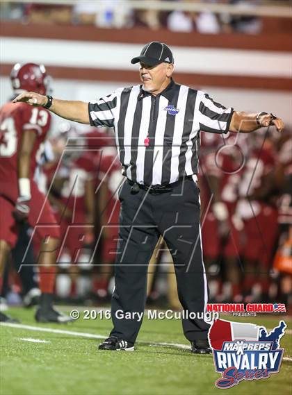 Thumbnail 3 in Valdosta @ Lowndes (2015 MaxPreps Rivalry Series) photogallery.