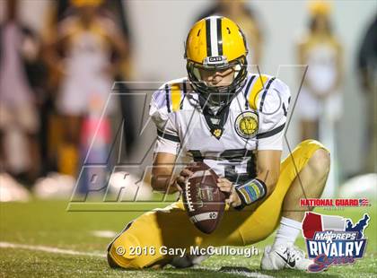 Thumbnail 3 in Valdosta @ Lowndes (2015 MaxPreps Rivalry Series) photogallery.