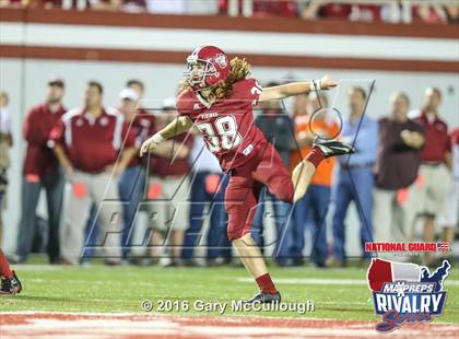 Thumbnail 2 in Valdosta @ Lowndes (2015 MaxPreps Rivalry Series) photogallery.