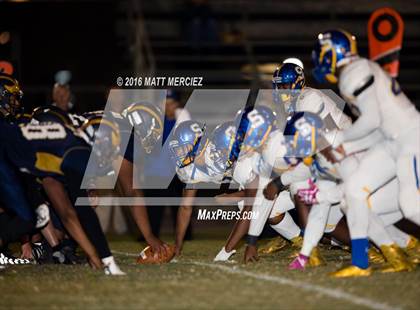 Thumbnail 3 in Oscar Smith @ Western Branch photogallery.