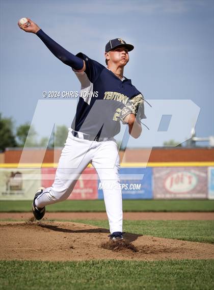 Thumbnail 1 in Columbia vs Teutopolis (IHSA 2A Sectional semifinals) photogallery.