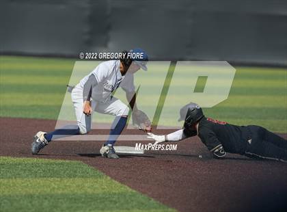 Thumbnail 1 in Notre Dame (SO) @ JSerra Catholic photogallery.
