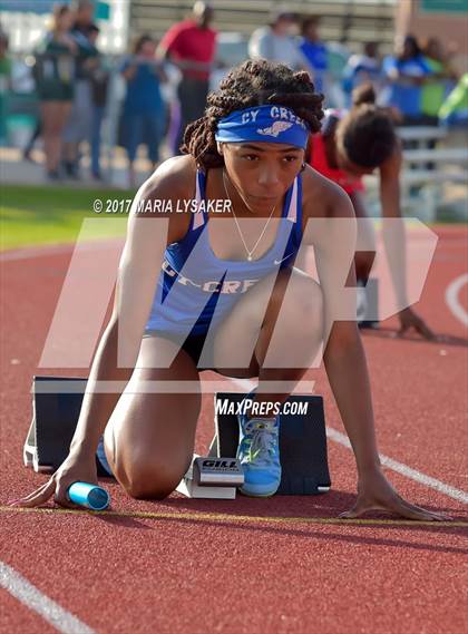 Thumbnail 1 in UIL 6A Area Championships (17 & 18) photogallery.