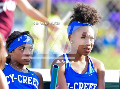Thumbnail 2 in UIL 6A Area Championships (17 & 18) photogallery.