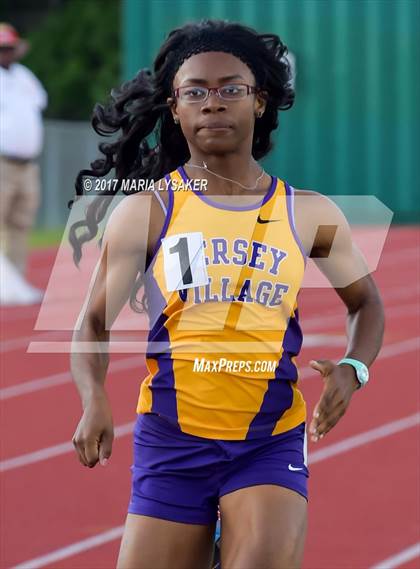 Thumbnail 2 in UIL 6A Area Championships (17 & 18) photogallery.