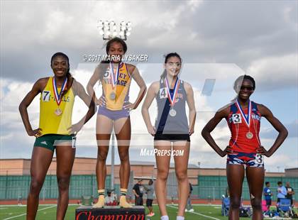 Thumbnail 2 in UIL 6A Area Championships (17 & 18) photogallery.