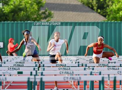 Thumbnail 3 in UIL 6A Area Championships (17 & 18) photogallery.