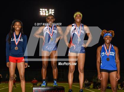 Thumbnail 2 in UIL 6A Area Championships (17 & 18) photogallery.