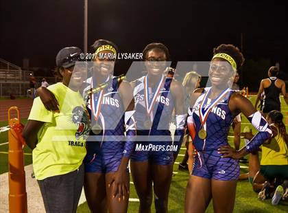 Thumbnail 1 in UIL 6A Area Championships (17 & 18) photogallery.