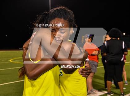 Thumbnail 1 in UIL 6A Area Championships (17 & 18) photogallery.