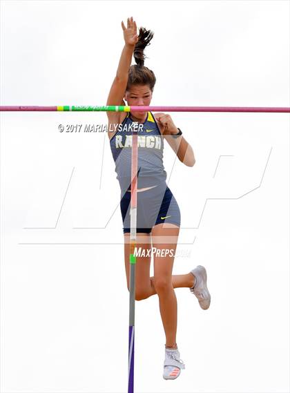 Thumbnail 3 in UIL 6A Area Championships (17 & 18) photogallery.